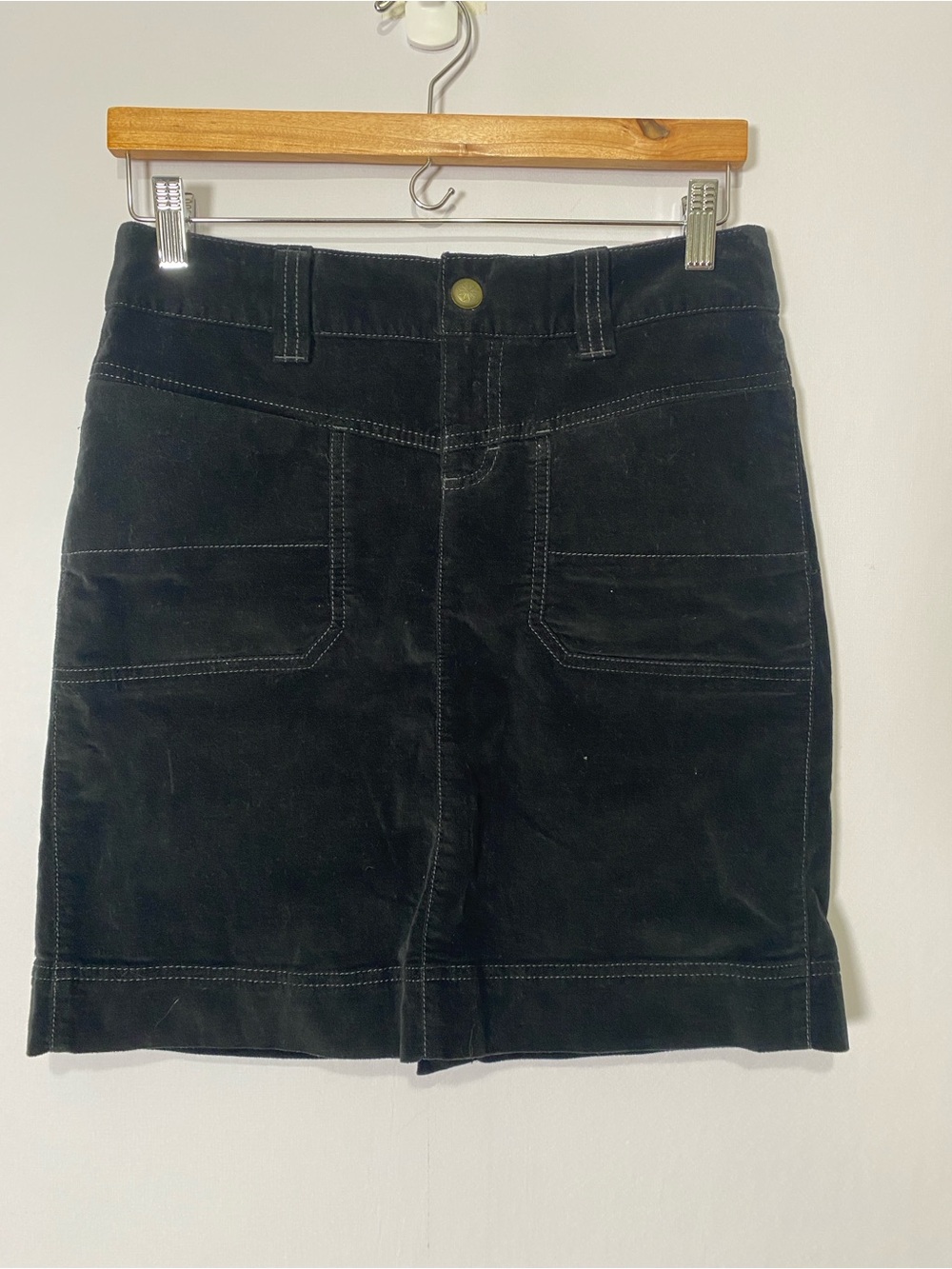 Athleta Womens Washed Velvet Skirt Sz 2 Black Pockets Cotton Stretch